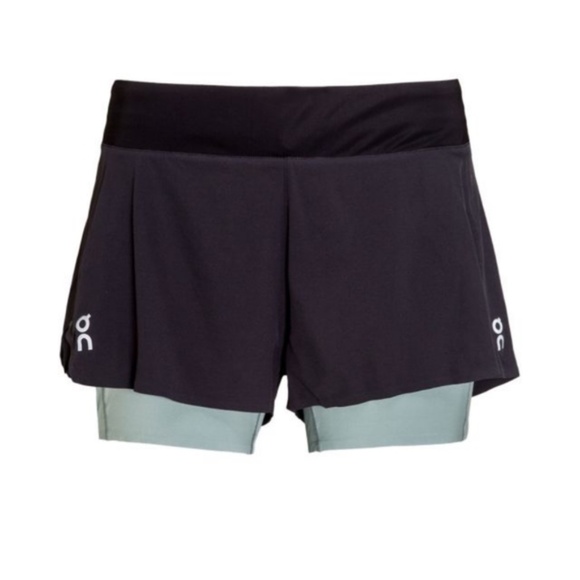 On Running 2 in 1 Shorts Size Large - Picture 1 of 6